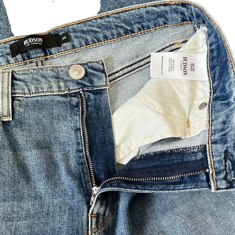 Hudson Bettie High Rise Tapered Jeans Medium Blue Wash Ripped Knee Size 29 NWT - Picture 4 of 8